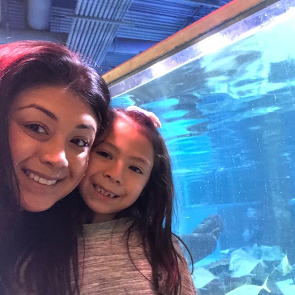 Meet your Posher, Vanessa - Picture 1 of 1